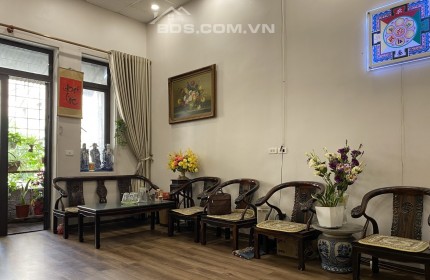 Bán gấp nhà Hạ Hồi, Hoàn Kiếm 40 m, 4 tầng, MT 5 m, chỉ 7 tỷ